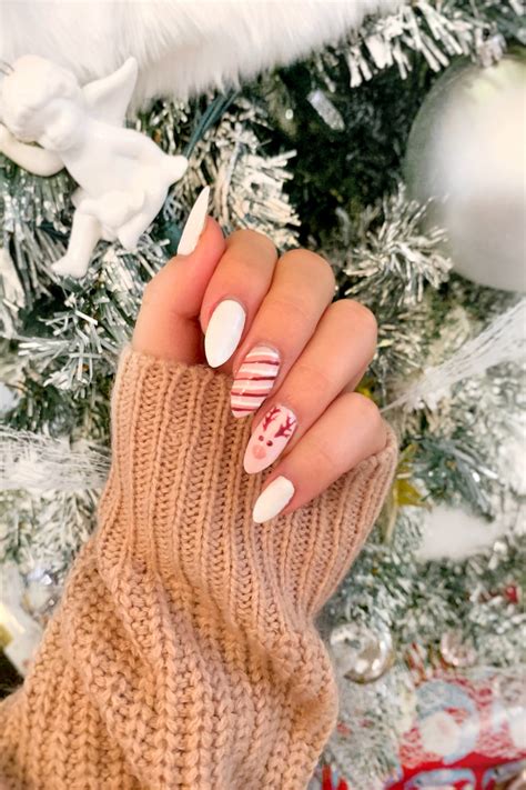 nude christmas nail ideas|cute aesthetic christmas nails.